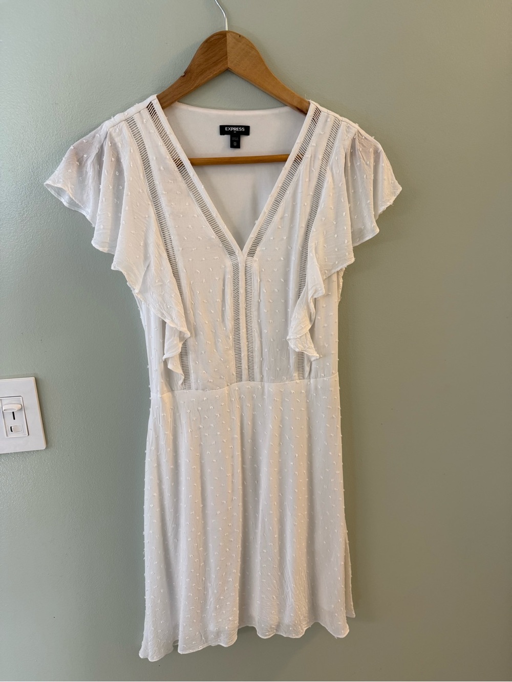Express White Flutter-Sleeve V-Neck Mini Dress. Lined skirt. Smoke free home.